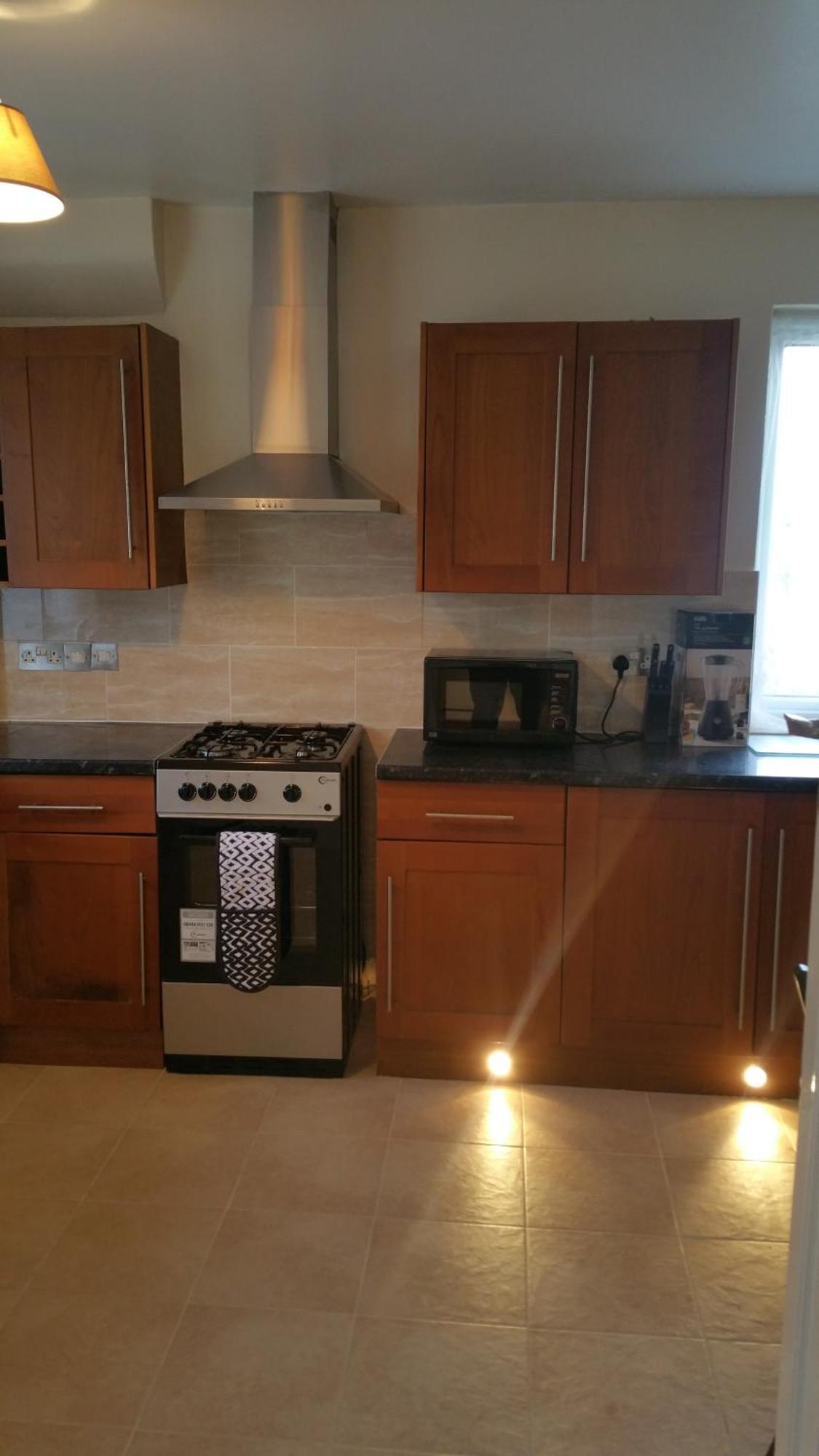 Elegant And Spacious 2 Bedroom Барнет Екстериор снимка